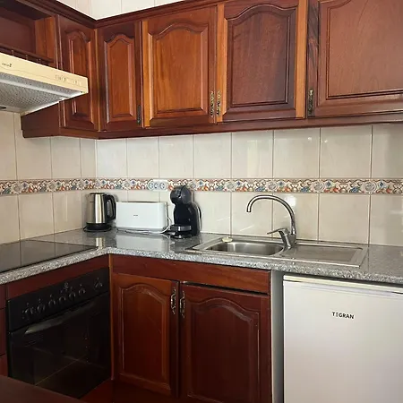 Victoria Court Ii H118 - One Bed Apartment *