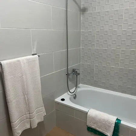 Victoria Court Ii H118 - One Bed Apartment Los Cristianos (Tenerife)
